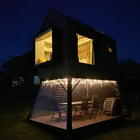 Posed Kubik Luxury tent *